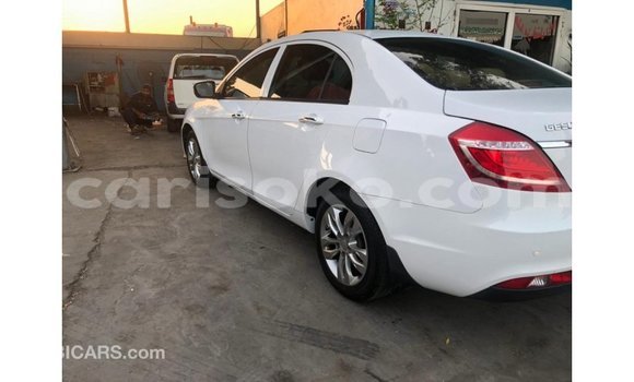 Sayi Imported Geely Emgrand 7 Blanc Mota in Import - Dubai a Rwanda Sayi Imported Geely Emgrand 7 Blanc Mota in Import - Dubai a Rwanda