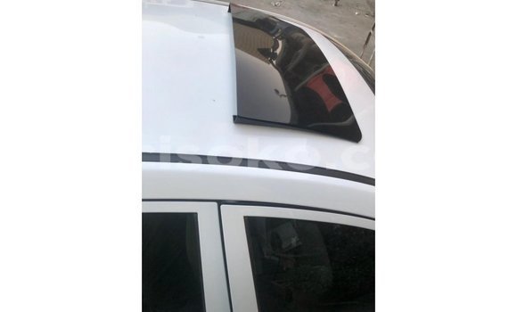 Sayi Imported Geely Emgrand 7 Blanc Mota in Import - Dubai a Rwanda Sayi Imported Geely Emgrand 7 Blanc Mota in Import - Dubai a Rwanda