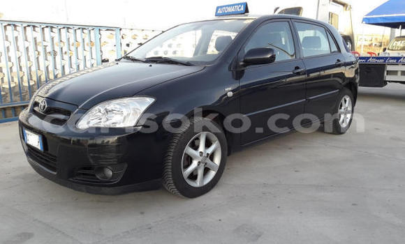 Acheter Occasion Voiture Toyota Corolla Noir à Kigali, Rwanda Acheter Occasion Voiture Toyota Corolla Noir à Kigali, Rwanda