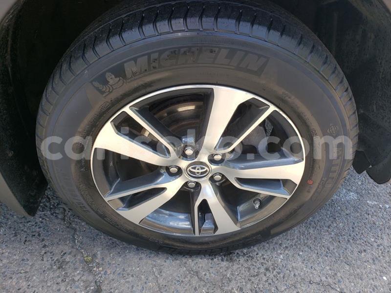 Big with watermark toyota rav4 rwanda kigali 10168