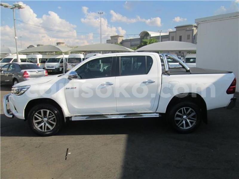 Big with watermark toyota hilux butare butare 10172