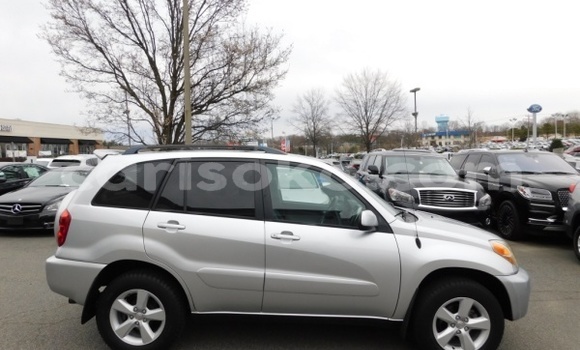 اشتري مستعمل Toyota RAV4 Gris سيارة في Nyanza في Rwanda اشتري مستعمل Toyota RAV4 Gris سيارة في Nyanza في Rwanda