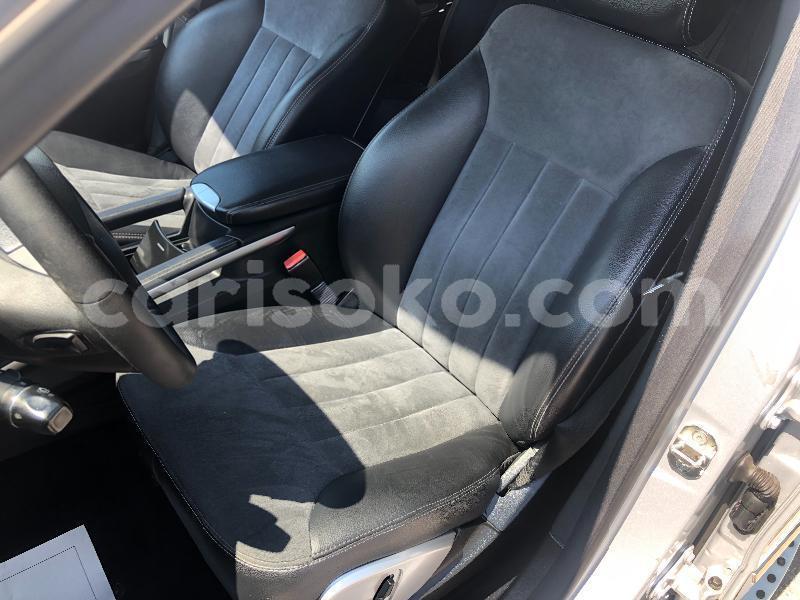 Big with watermark mercedes benz ml%e2%80%93class rwanda kigali 10211