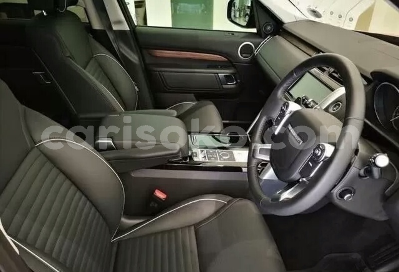 Big with watermark land rover discovery butare butare 10220