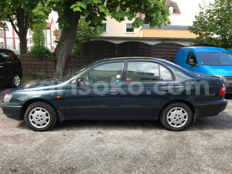 Big with watermark toyota carina e rwanda kigali 10231