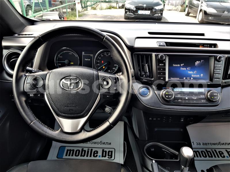 Big with watermark toyota rav4 rwanda kigali 10267