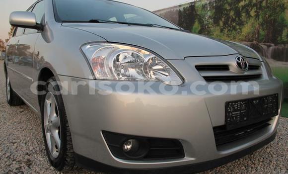 Acheter Occasion Voiture Toyota Corolla Gris à Kigali, Rwanda Acheter Occasion Voiture Toyota Corolla Gris à Kigali, Rwanda