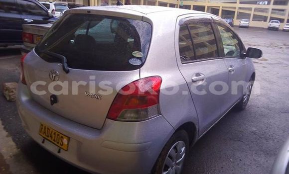 اشتري مستعمل Toyota Vitz Gris سيارة في Kigali في Rwanda اشتري مستعمل Toyota Vitz Gris سيارة في Kigali في Rwanda