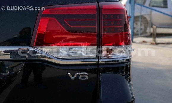 Acheter Import Voiture Toyota Land Cruiser Noir à Import - Dubai, Rwanda Acheter Import Voiture Toyota Land Cruiser Noir à Import - Dubai, Rwanda