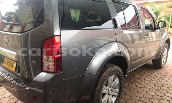 Acheter Occasion Voiture Nissan Pathfinder Noir à Kigali, Rwanda Acheter Occasion Voiture Nissan Pathfinder Noir à Kigali, Rwanda
