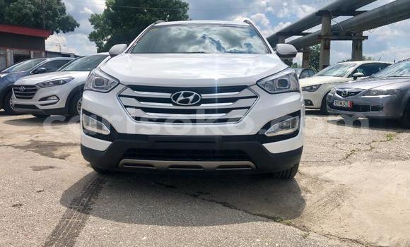 Sayi Na hannu Hyundai Santa Fe Autre Mota in Kigali a Rwanda Sayi Na hannu Hyundai Santa Fe Autre Mota in Kigali a Rwanda