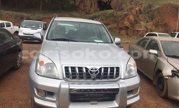 اشتري مستعمل Toyota Land Cruiser Prado Gris سيارة في Kigali في Rwanda اشتري مستعمل Toyota Land Cruiser Prado Gris سيارة في Kigali في Rwanda