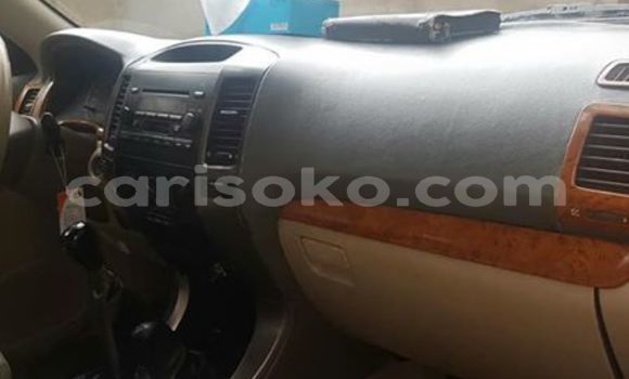 اشتري مستعمل Toyota Land Cruiser Prado Gris سيارة في Kigali في Rwanda اشتري مستعمل Toyota Land Cruiser Prado Gris سيارة في Kigali في Rwanda