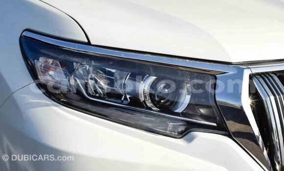 Acheter Import Voiture Toyota Prado Blanc à Import - Dubai, Rwanda Acheter Import Voiture Toyota Prado Blanc à Import - Dubai, Rwanda