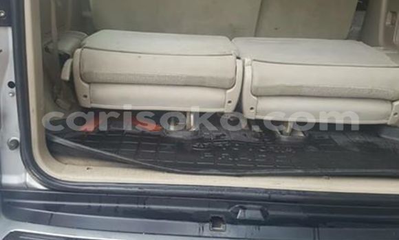 اشتري مستعمل Toyota Land Cruiser Prado Gris سيارة في Kigali في Rwanda اشتري مستعمل Toyota Land Cruiser Prado Gris سيارة في Kigali في Rwanda