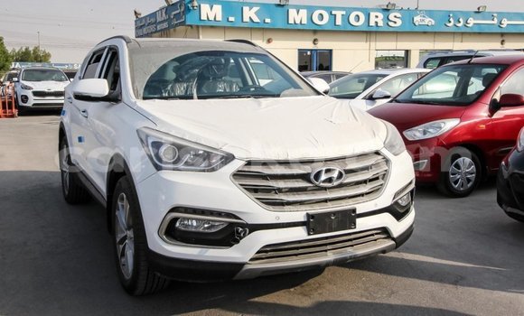 Acheter Import Voiture Hyundai Santa Fe Blanc à Import - Dubai, Rwanda Acheter Import Voiture Hyundai Santa Fe Blanc à Import - Dubai, Rwanda