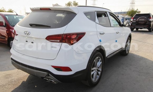 Acheter Import Voiture Hyundai Santa Fe Blanc à Import - Dubai, Rwanda Acheter Import Voiture Hyundai Santa Fe Blanc à Import - Dubai, Rwanda