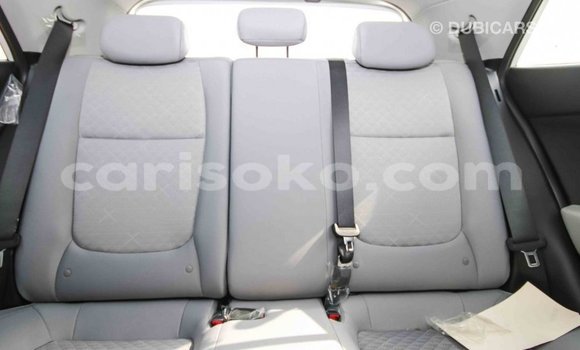 Acheter Import Voiture Kia Rio Blanc à Import - Dubai, Rwanda Acheter Import Voiture Kia Rio Blanc à Import - Dubai, Rwanda