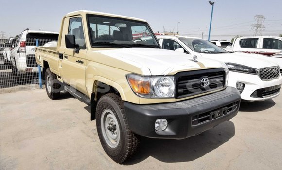Acheter Import Voiture Toyota Land Cruiser Beige à Import - Dubai, Rwanda Acheter Import Voiture Toyota Land Cruiser Beige à Import - Dubai, Rwanda