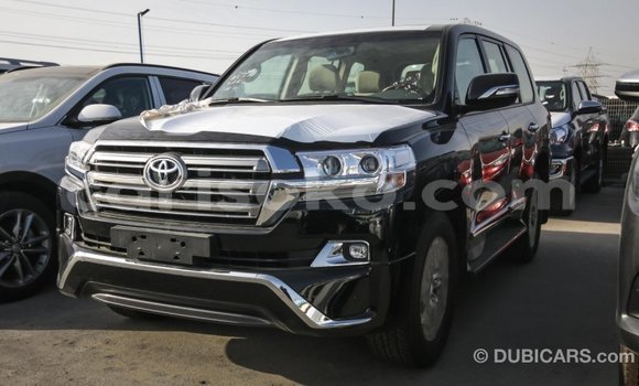 Acheter Import Voiture Toyota Land Cruiser Noir à Import - Dubai, Rwanda Acheter Import Voiture Toyota Land Cruiser Noir à Import - Dubai, Rwanda