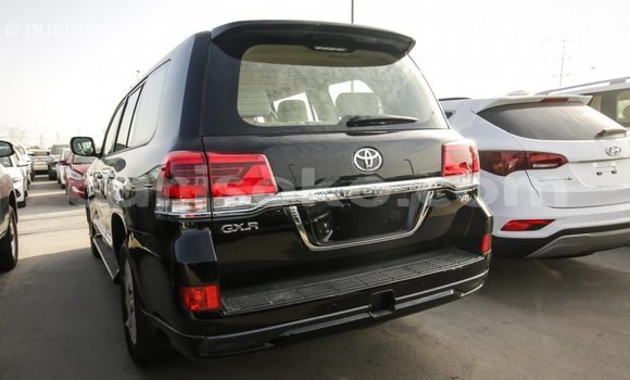 Acheter Import Voiture Toyota Land Cruiser Noir à Import - Dubai, Rwanda Acheter Import Voiture Toyota Land Cruiser Noir à Import - Dubai, Rwanda