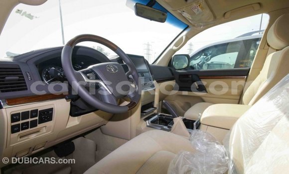 Acheter Import Voiture Toyota Land Cruiser Autre à Import - Dubai, Rwanda Acheter Import Voiture Toyota Land Cruiser Autre à Import - Dubai, Rwanda
