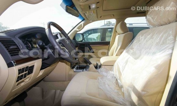 Acheter Import Voiture Toyota Land Cruiser Autre à Import - Dubai, Rwanda Acheter Import Voiture Toyota Land Cruiser Autre à Import - Dubai, Rwanda
