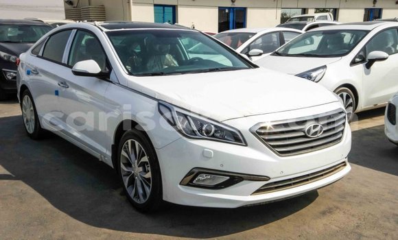 Acheter Import Voiture Hyundai Sonata Blanc à Import - Dubai, Rwanda Acheter Import Voiture Hyundai Sonata Blanc à Import - Dubai, Rwanda
