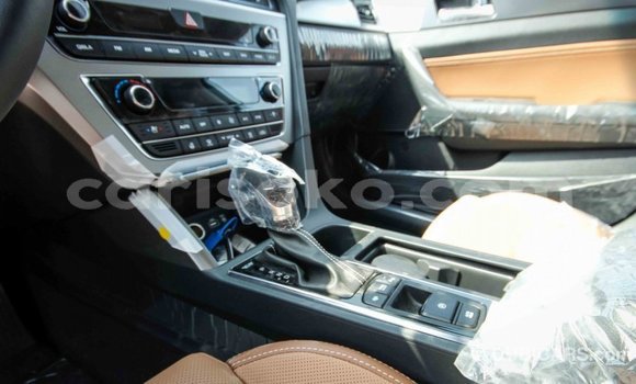 Acheter Import Voiture Hyundai Sonata Blanc à Import - Dubai, Rwanda Acheter Import Voiture Hyundai Sonata Blanc à Import - Dubai, Rwanda