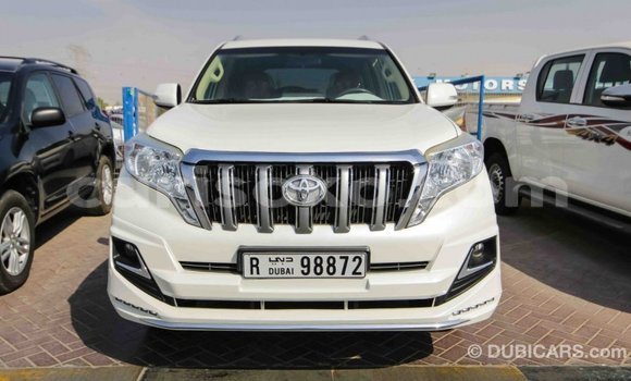 Acheter Import Voiture Toyota Prado Blanc à Import - Dubai, Rwanda Acheter Import Voiture Toyota Prado Blanc à Import - Dubai, Rwanda