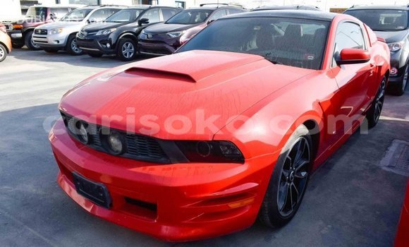 Acheter Import Voiture Ford Mustang Rouge à Import - Dubai, Rwanda Acheter Import Voiture Ford Mustang Rouge à Import - Dubai, Rwanda