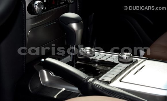 Acheter Import Voiture Toyota Land Cruiser Noir à Import - Dubai, Rwanda Acheter Import Voiture Toyota Land Cruiser Noir à Import - Dubai, Rwanda