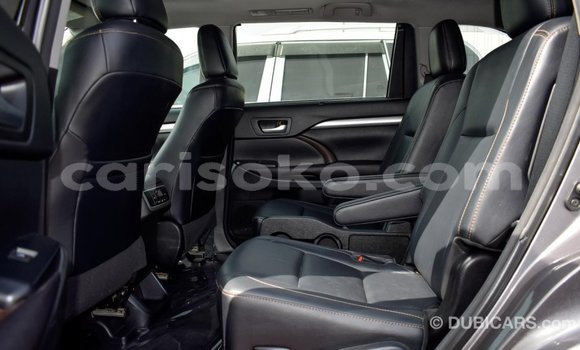 Acheter Import Voiture Toyota Highlander Autre à Import - Dubai, Rwanda Acheter Import Voiture Toyota Highlander Autre à Import - Dubai, Rwanda
