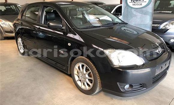 Acheter Occasion Voiture Toyota Corolla Noir à Kigali, Rwanda Acheter Occasion Voiture Toyota Corolla Noir à Kigali, Rwanda
