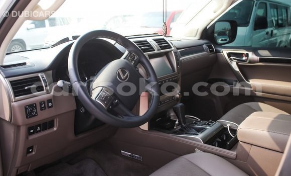 Acheter Import Voiture Lexus GX Blanc à Import - Dubai, Rwanda Acheter Import Voiture Lexus GX Blanc à Import - Dubai, Rwanda
