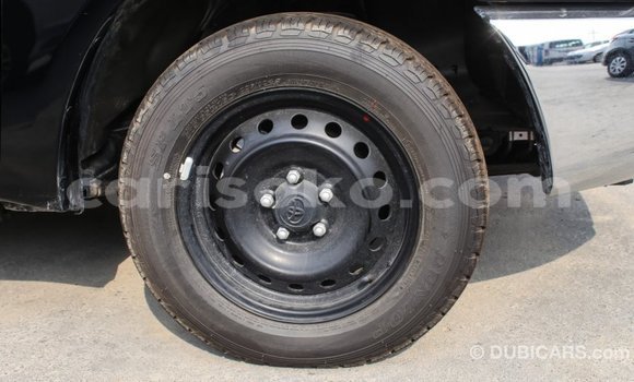 Acheter Import Voiture Toyota Hilux Noir à Import - Dubai, Rwanda Acheter Import Voiture Toyota Hilux Noir à Import - Dubai, Rwanda
