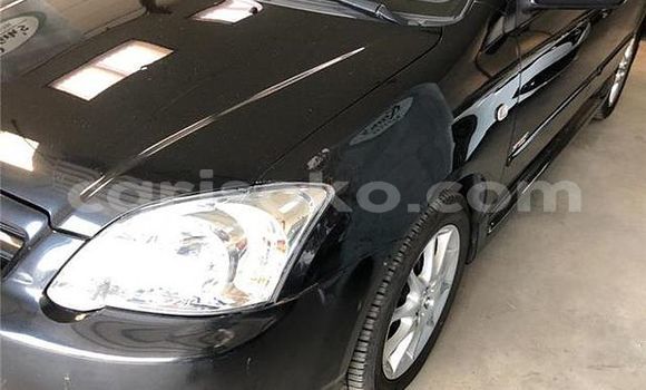 Acheter Occasion Voiture Toyota Corolla Noir à Kigali, Rwanda Acheter Occasion Voiture Toyota Corolla Noir à Kigali, Rwanda