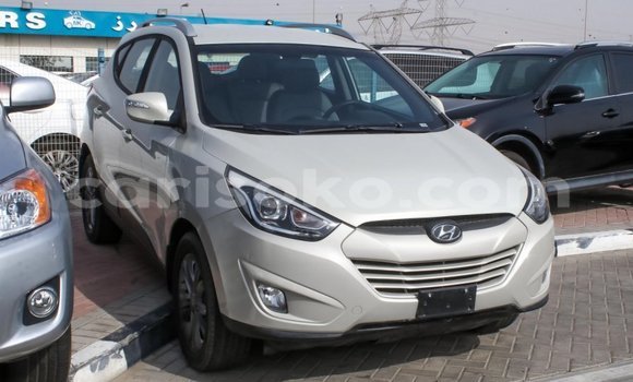 Buy Import Hyundai Tucson Beige Car in Import - Dubai in Rwanda Buy Import Hyundai Tucson Beige Car in Import - Dubai in Rwanda