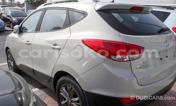 Buy Import Hyundai Tucson Beige Car in Import - Dubai in Rwanda Buy Import Hyundai Tucson Beige Car in Import - Dubai in Rwanda