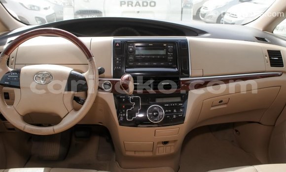 Acheter Import Voiture Toyota Previa Blanc à Import - Dubai, Rwanda Acheter Import Voiture Toyota Previa Blanc à Import - Dubai, Rwanda