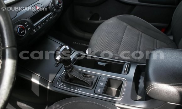Acheter Import Voiture Kia Sorento Autre à Import - Dubai, Rwanda Acheter Import Voiture Kia Sorento Autre à Import - Dubai, Rwanda