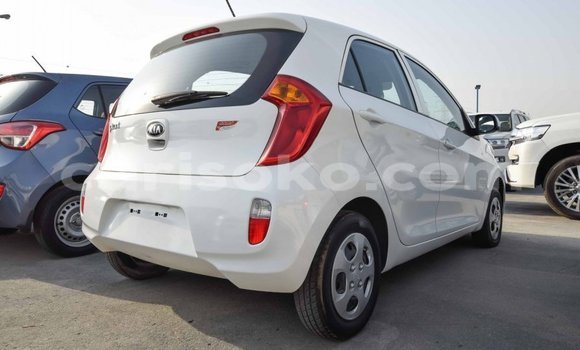 Acheter Import Voiture Kia Picanto Blanc à Import - Dubai, Rwanda Acheter Import Voiture Kia Picanto Blanc à Import - Dubai, Rwanda