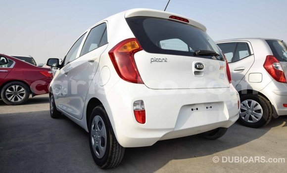 Acheter Import Voiture Kia Picanto Blanc à Import - Dubai, Rwanda Acheter Import Voiture Kia Picanto Blanc à Import - Dubai, Rwanda