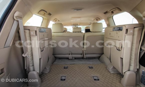 Sayi Imported Toyota Land Cruiser Blanc Mota in Import - Dubai a Rwanda Sayi Imported Toyota Land Cruiser Blanc Mota in Import - Dubai a Rwanda