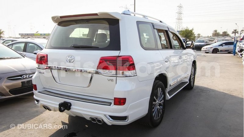 Big with watermark toyota land cruiser rwanda import dubai 10407