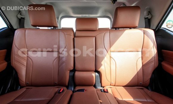 Acheter Import Voiture Toyota Fortuner Blanc à Import - Dubai, Rwanda Acheter Import Voiture Toyota Fortuner Blanc à Import - Dubai, Rwanda