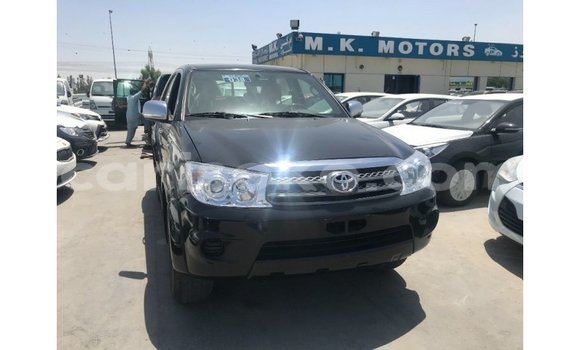 Acheter Import Voiture Toyota Fortuner Noir à Import - Dubai, Rwanda Acheter Import Voiture Toyota Fortuner Noir à Import - Dubai, Rwanda