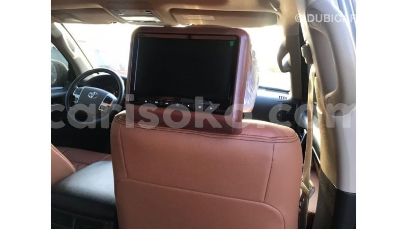 Big with watermark toyota land cruiser rwanda import dubai 10417