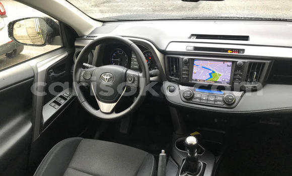 Buy Used Toyota RAV4 Beige Car in Kigali in Rwanda Buy Used Toyota RAV4 Beige Car in Kigali in Rwanda