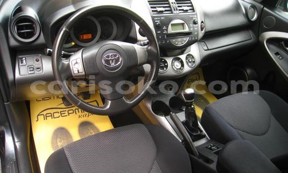 Sayi Na hannu Toyota RAV4 Gris Mota in Kigali a Rwanda Sayi Na hannu Toyota RAV4 Gris Mota in Kigali a Rwanda